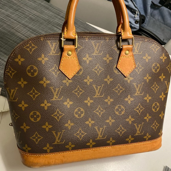 Louis Vuitton Alma bag Pm - Picture 10 of 16